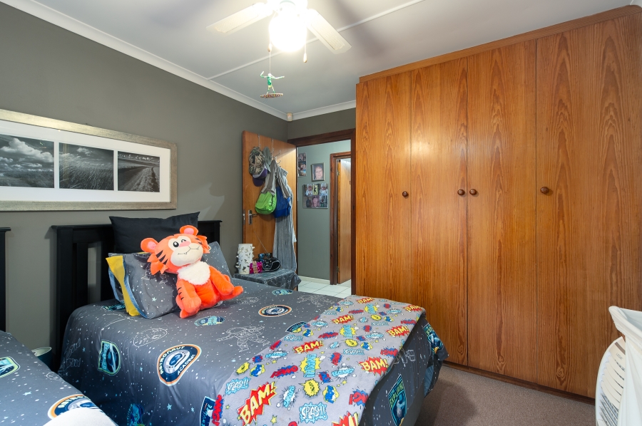 3 Bedroom Property for Sale in Sedgefield Central Western Cape